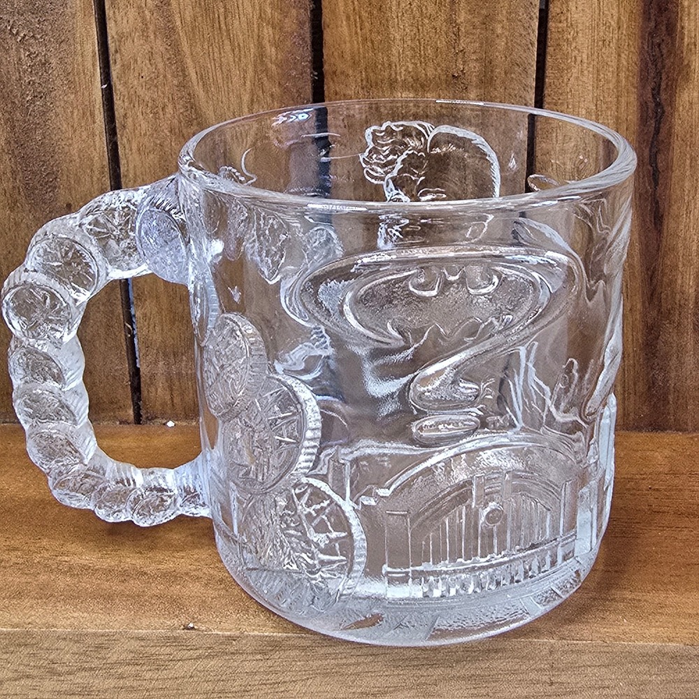 Vtg 1995 McDonalds Batman Forever Two-Face Glass Mug Made in France DC Comics